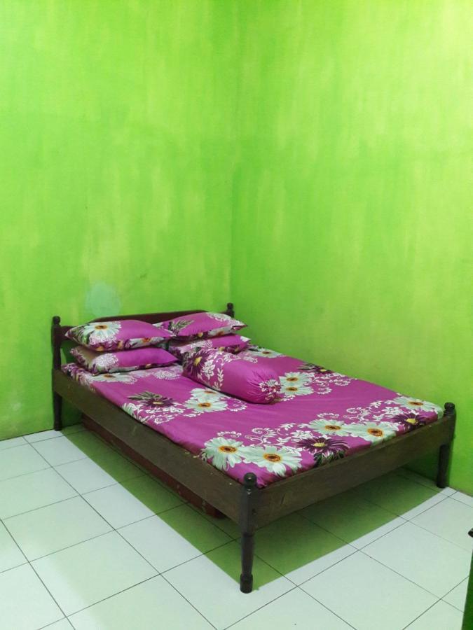 Wisma tamu Tr